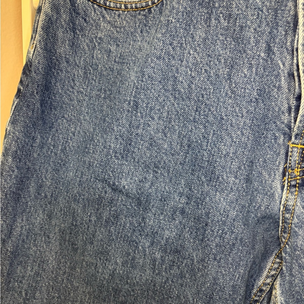 Everlane Curvy 90s Cheeky Straight Jean - Picture 8 of 14